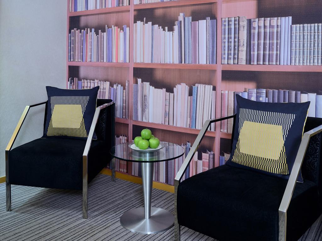 Kew Wanchai 4* Гонконг